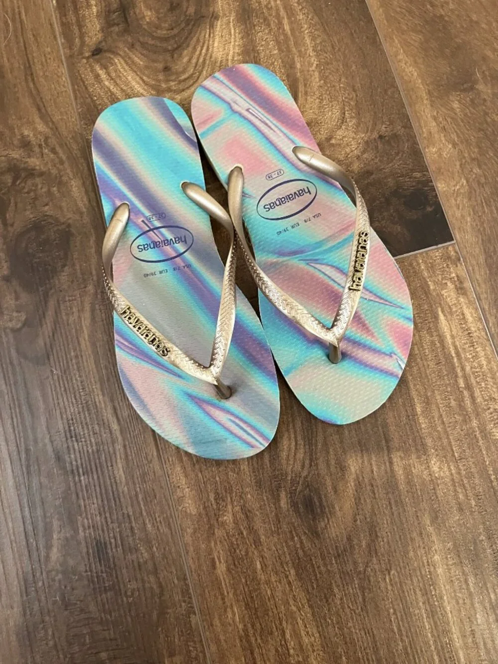 Havaianas Slim Iridescent flip flops oil slick rainbow colorful summer beach